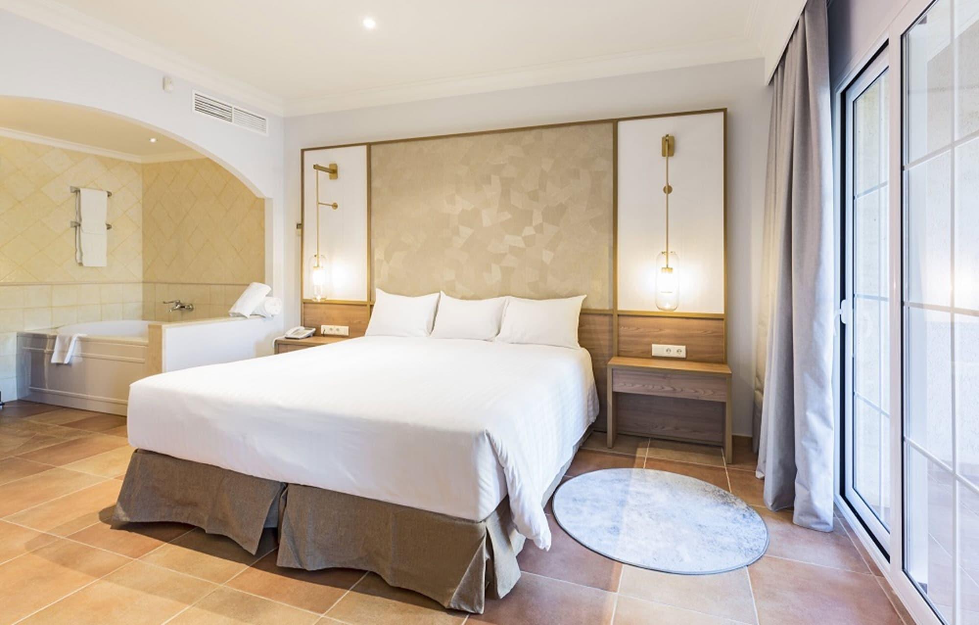 La Sella Premium Lifestyle Apartments Дения Екстериор снимка
