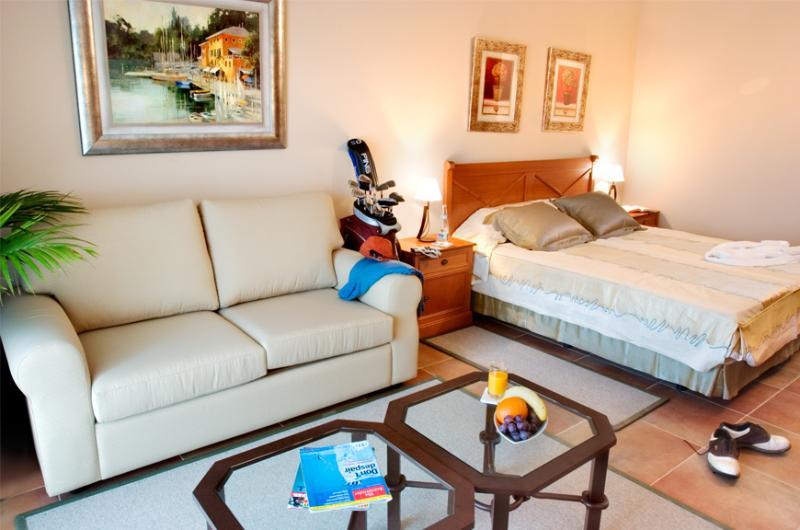 La Sella Premium Lifestyle Apartments Дения Екстериор снимка